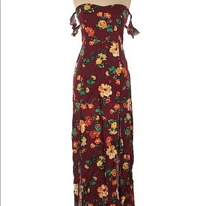 Floral Maxi Dress w/ Slit!